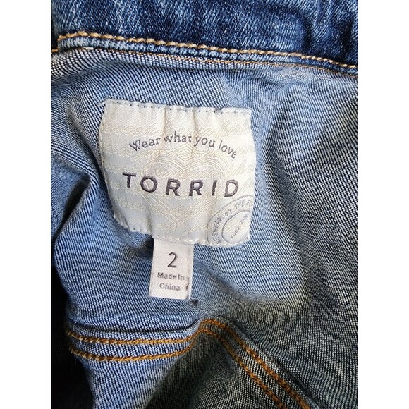 Torrid Denim Jacket Size 2/2X Pockets Button Front - Picture 6 of 8